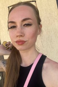 ryska kvinnor söker män Esenia 28år. ryska kvinnor söker män Esenia