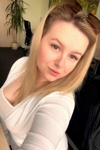 Ryska kvinnor Karina 37år. Ryska kvinnor Karina