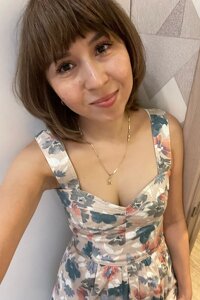 ryska kvinnor Alina 36år. ryska kvinnor Alina